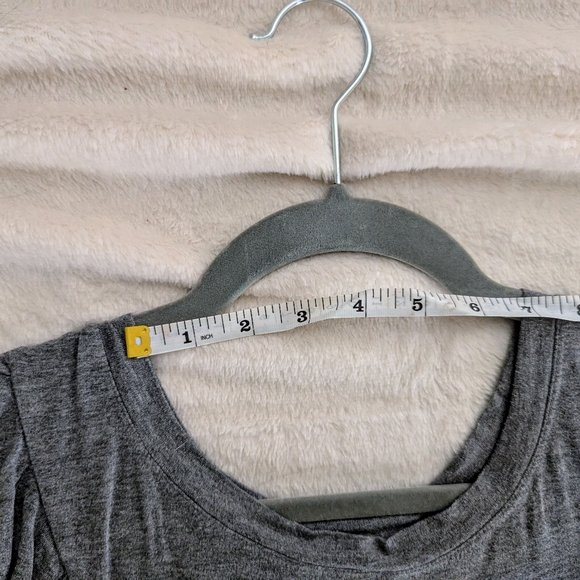 Torrid grey super soft knit frilly T-shirt size 2 - Picture 5 of 11